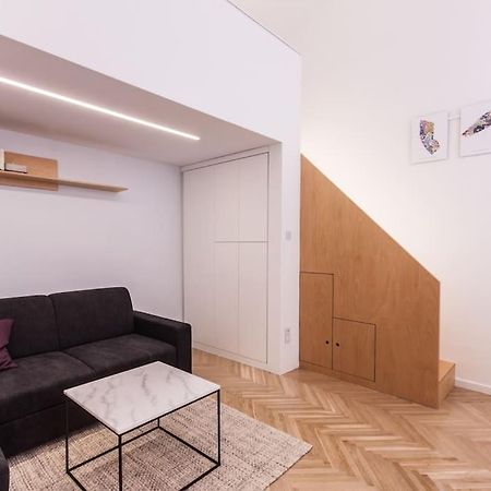 Eszter'S Lovely Downtown Apartment Будапеща Екстериор снимка